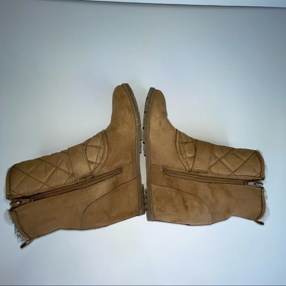 Unisa Camel Tayya Wedge Ankle Bootie Faux Suede Sz 9